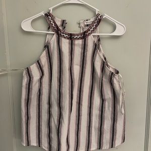 Womens small shirt brand is Blu Pepper